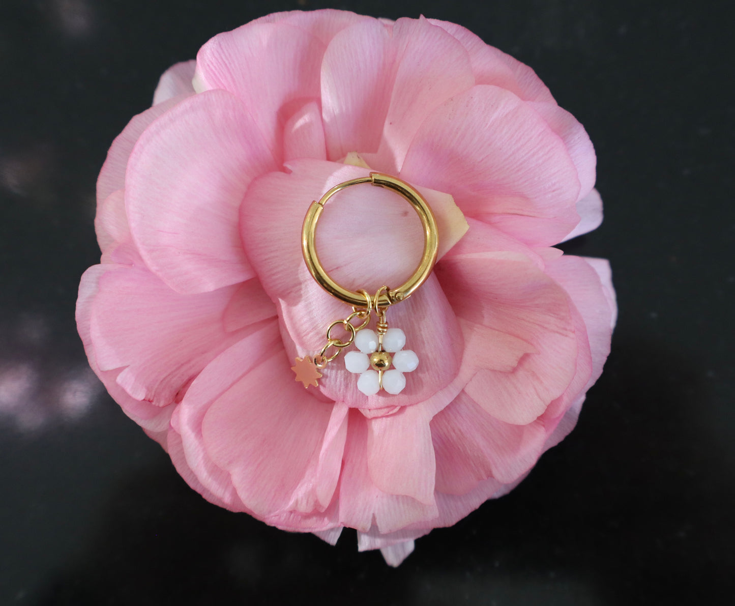 Oorringen White flowers