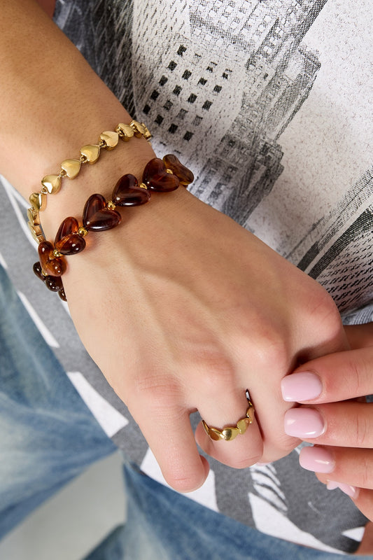 Armband kralen hartjes bruin